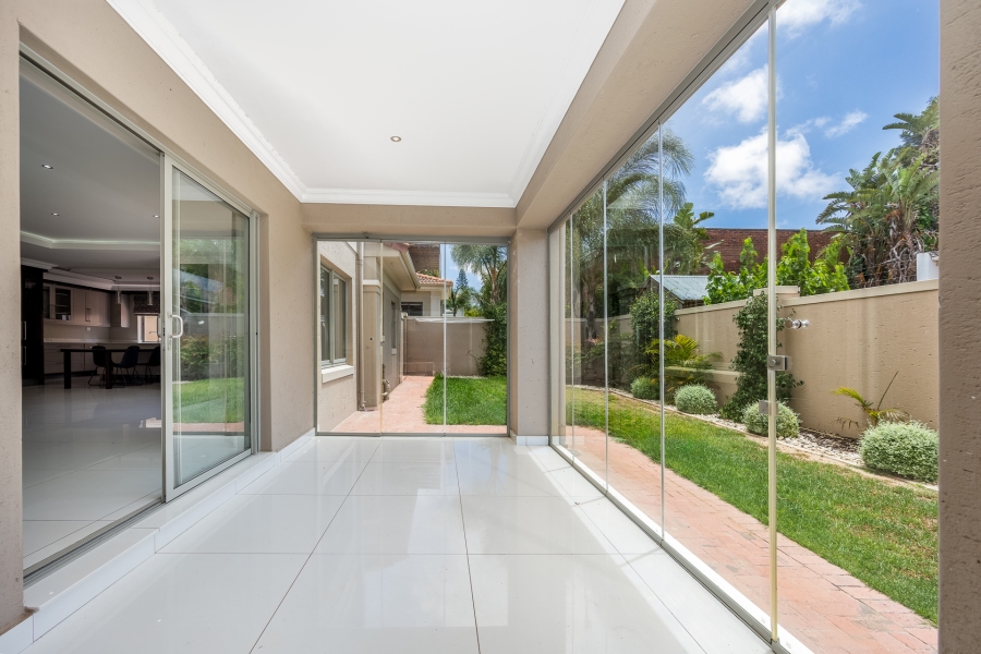 4 Bedroom Property for Sale in Vierlanden Western Cape